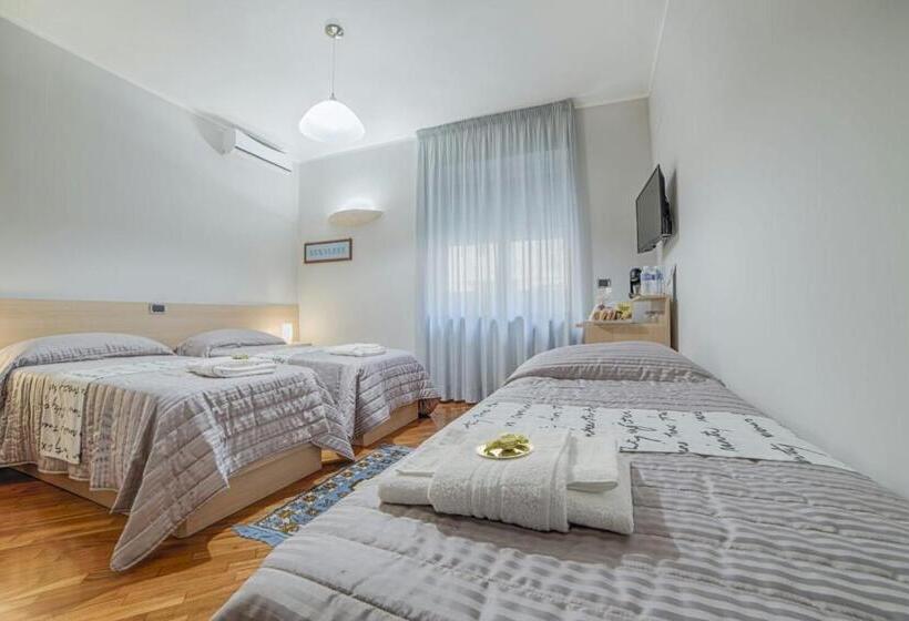 חדר סטנדרט לשלושה, B&b Studio 162