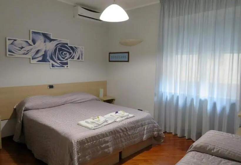اتاق استاندارد سه نفره, B&b Studio 162
