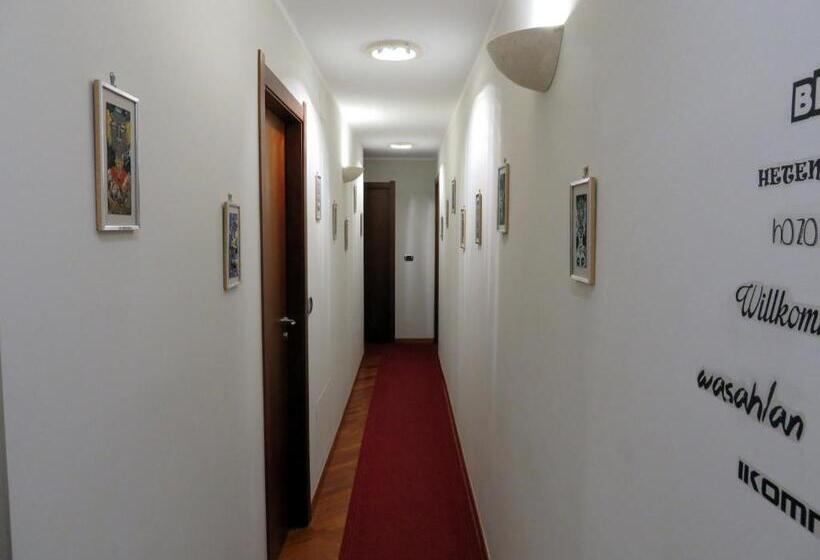 חדר סטנדרט לשלושה, B&b Studio 162