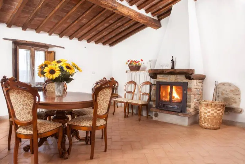 اتاق استاندارد چهار تخته, Borgo Carpineto