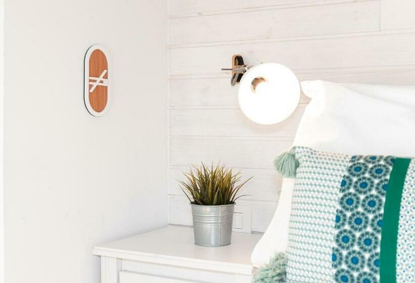 اتاق لوکس با بالکن, Epoca Home