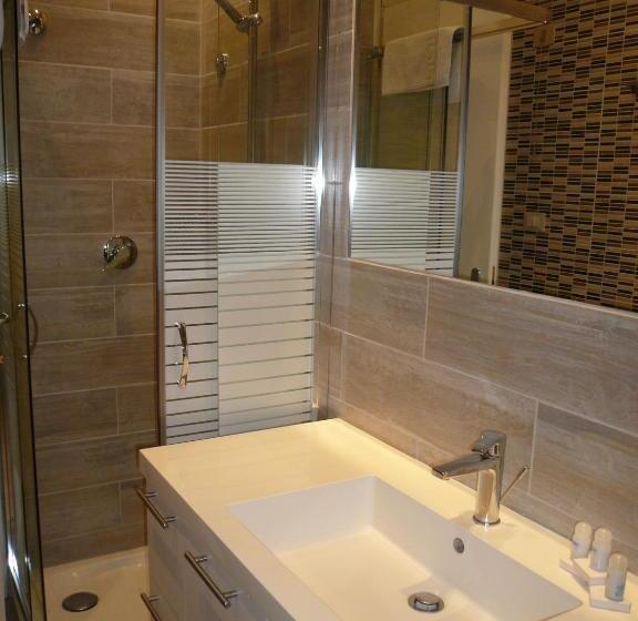 اتاق استاندارد سه نفره, Europa Parking