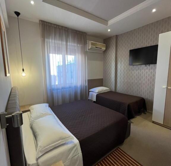 اتاق استاندارد سه نفره, Europa Parking