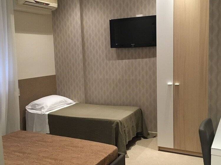 اتاق استاندارد سه نفره, Europa Parking