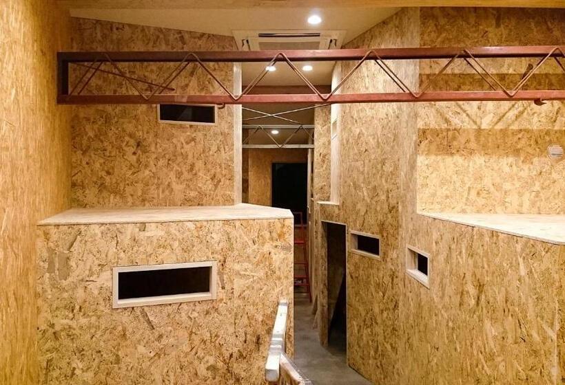 共用房间的床, Kawaramachi Domitory