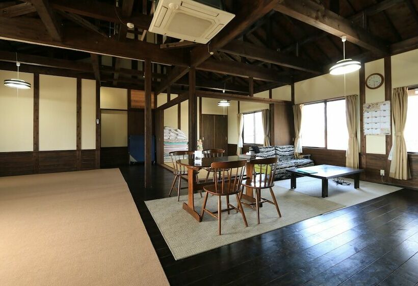 خانه 1 خوابه, Kurasako Onsen Sakura