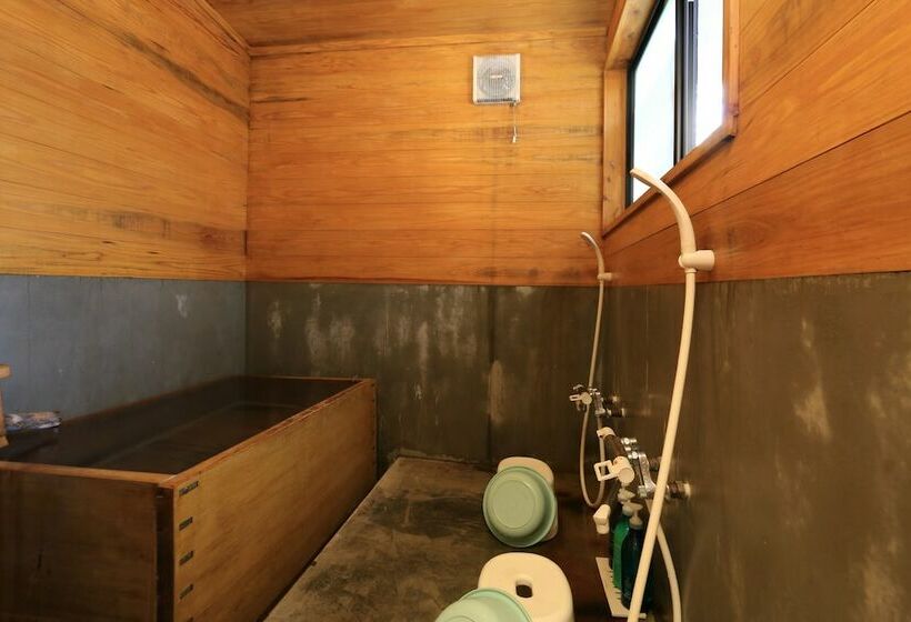 خانه 1 خوابه, Kurasako Onsen Sakura