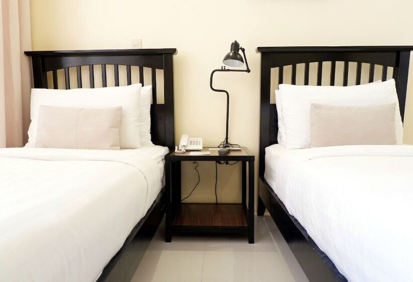 Номер Стандарт с Балконом, Luxx Boutique Boracay