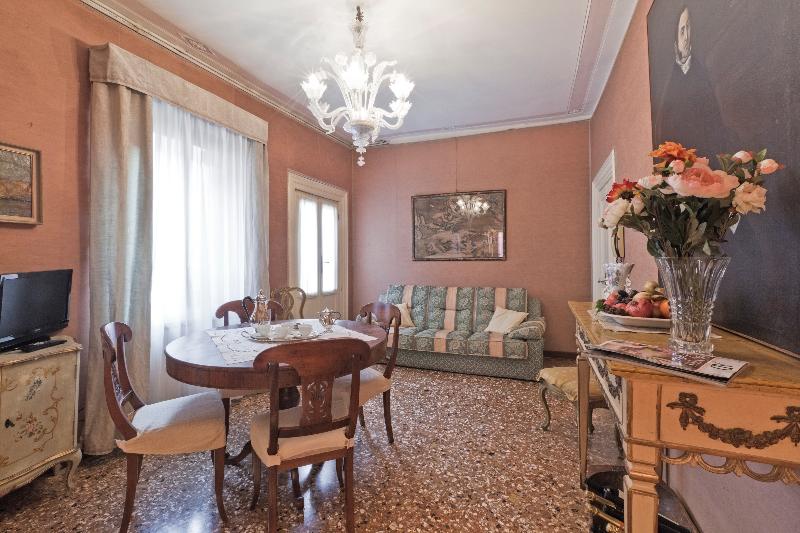 آپارتمان 1 خوابه با تراس, Palazzetto San Lio, Rialto