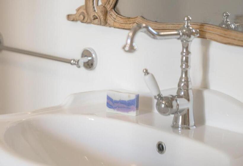 Pokój Deluxe Widok Miasto, Relais Monastero Santa Teresa Albergo Diffuso