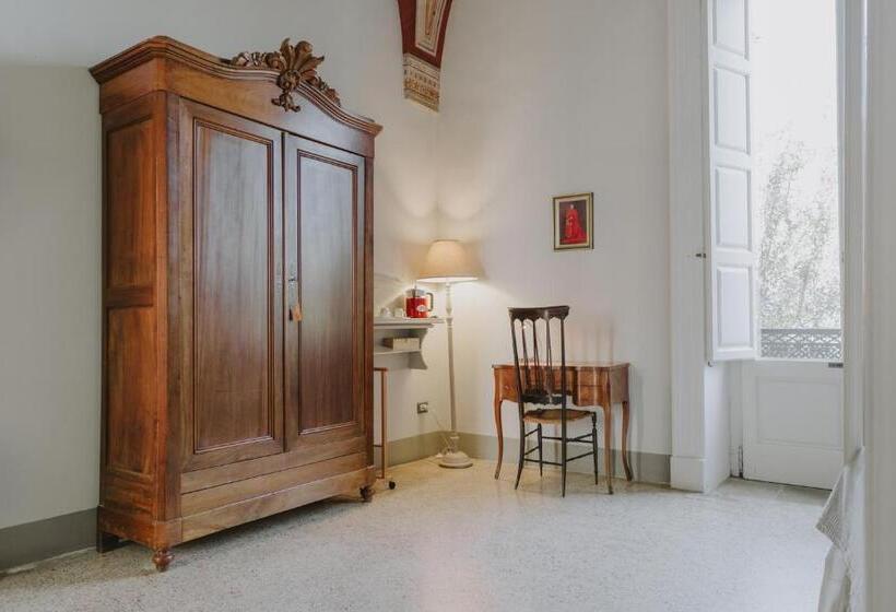اتاق لوکس با چشم‌انداز شهر, Relais Monastero Santa Teresa  Albergo Diffuso