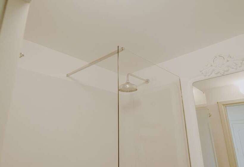 Apartament Deluxe 1 Sypialnia, Relais Monastero Santa Teresa Albergo Diffuso