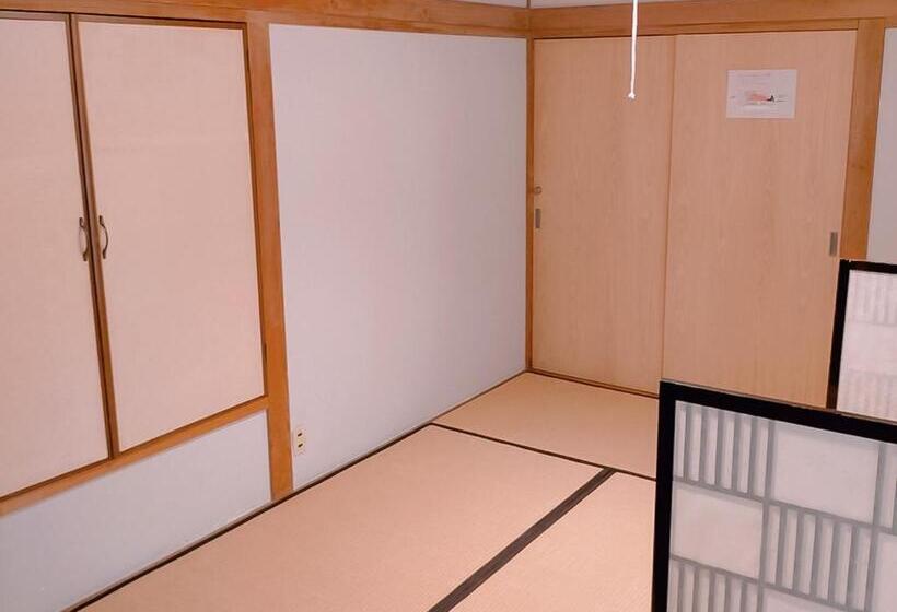 Апартаменты 3 Спальни, Saga International Guesthouse Hagakure