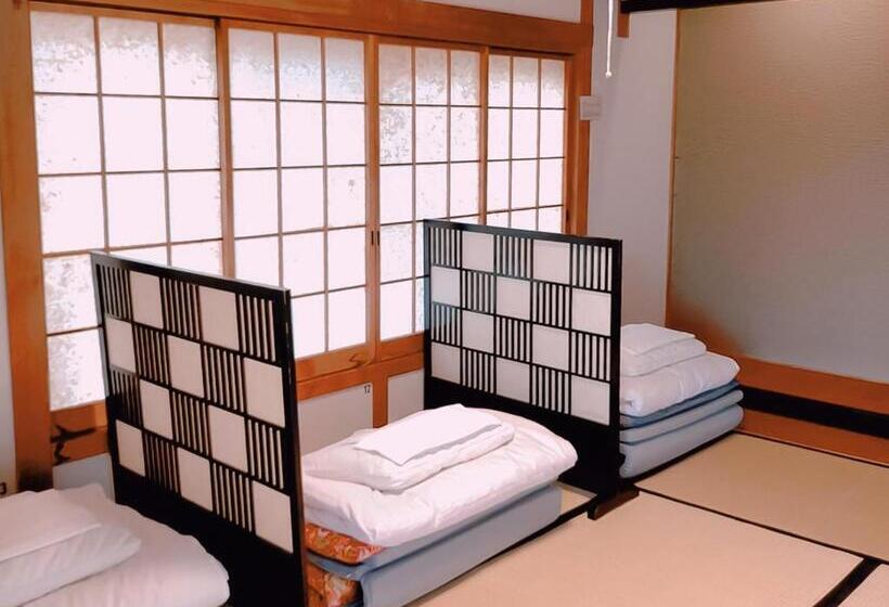 Апартаменты 3 Спальни, Saga International Guesthouse Hagakure