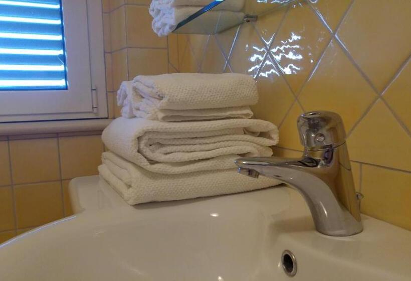 ファミリールーム, Vistazzurra B&b