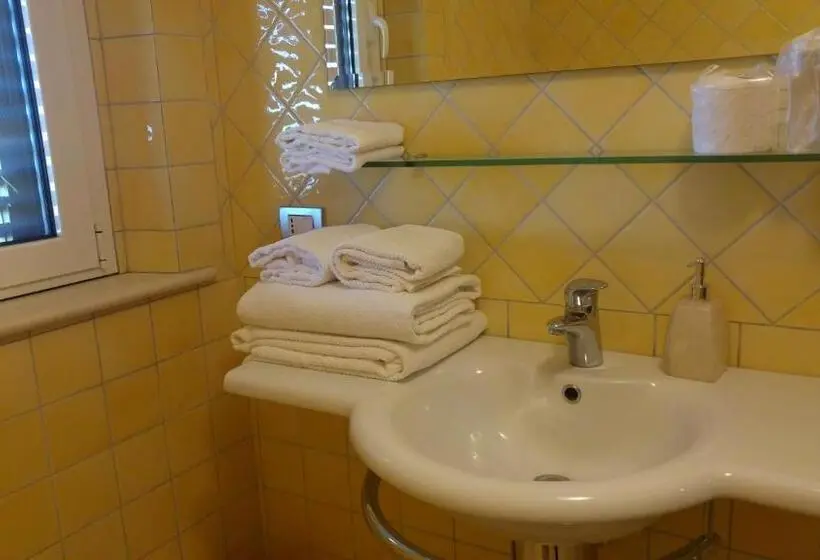 ファミリールーム, Vistazzurra B&b