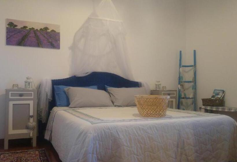 Семейный Номер, Vistazzurra B&b