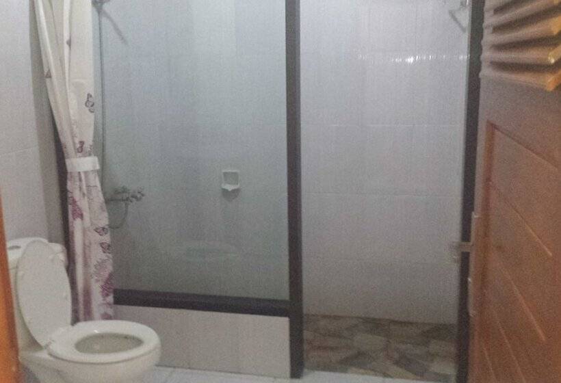 חדר דלוקס לשלושה, Segara Hotel And Restaurant