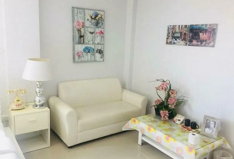 اتاق لوکس, Chic Hotel Suratthani