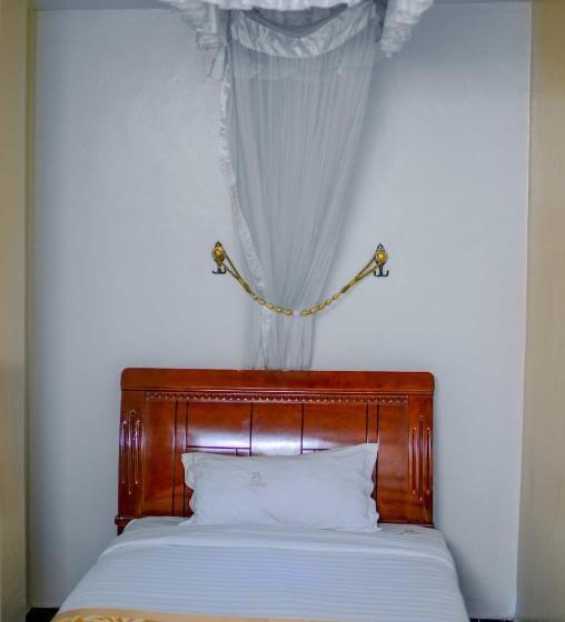 اتاق استاندارد یک نفره, La Grande