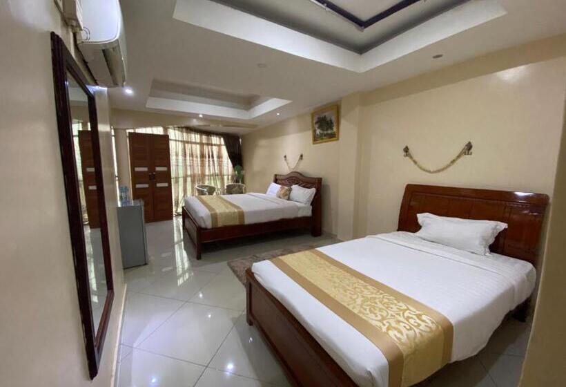 اتاق خانوادگی, La Grande