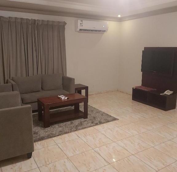 شقة غرفة واحدة, دانات الخليج