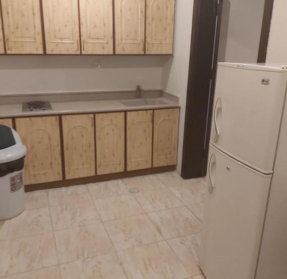 شقة غرفة واحدة, دانات الخليج