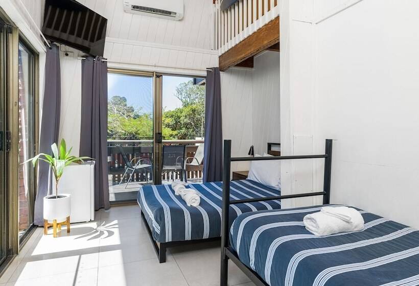 バス共有のスタンダードルーム, Aquarius Backpackers Resort