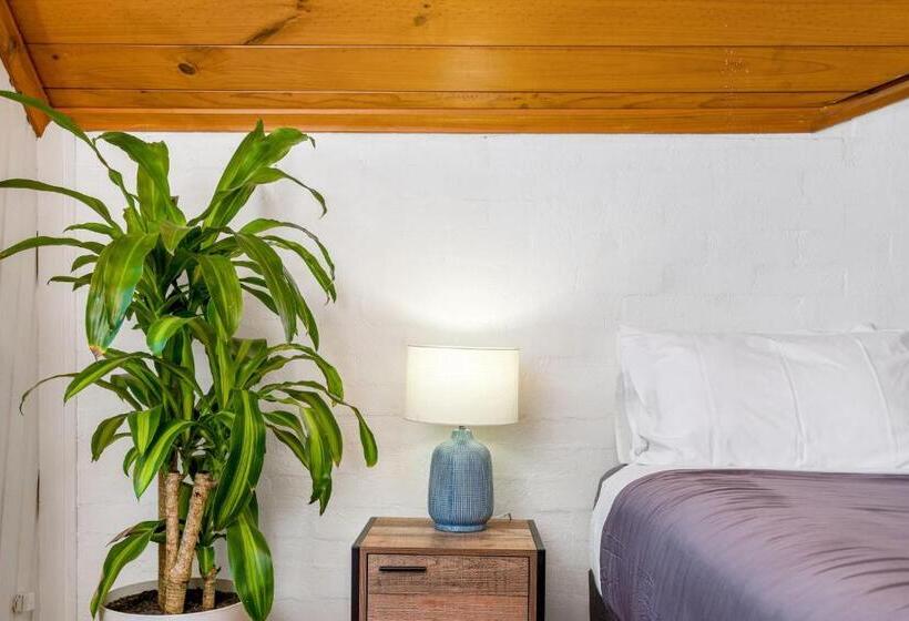 バルコニー付きスタンダードルーム, Aquarius Backpackers Resort