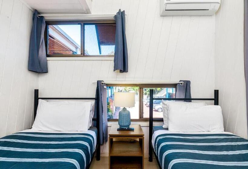 バス共有のスタンダードルーム, Aquarius Backpackers Resort