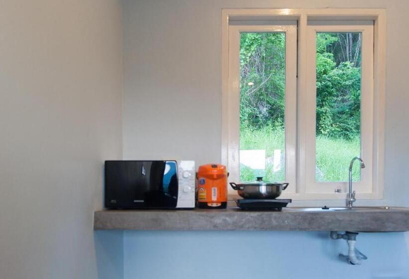 带2个卧室的别墅, Kiri Tawan