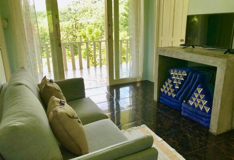 带2个卧室的别墅, Kiri Tawan