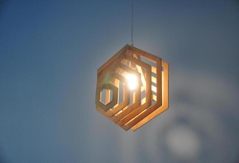 标准房带园景, Kiri Tawan