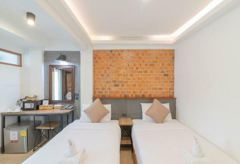 Номер Стандарт Вид на Сад, The Old City Wall Inn