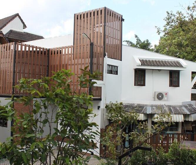 Номер Deluxe, The Old City Wall Inn