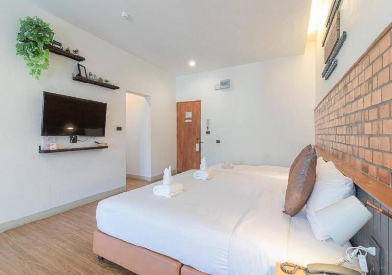 Люкс Вид на Сад, The Old City Wall Inn