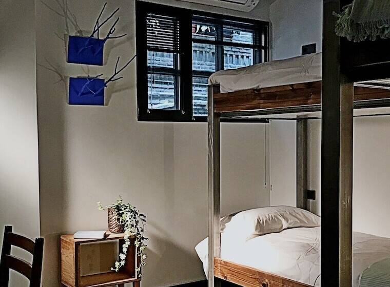 四人标准间, Lanave