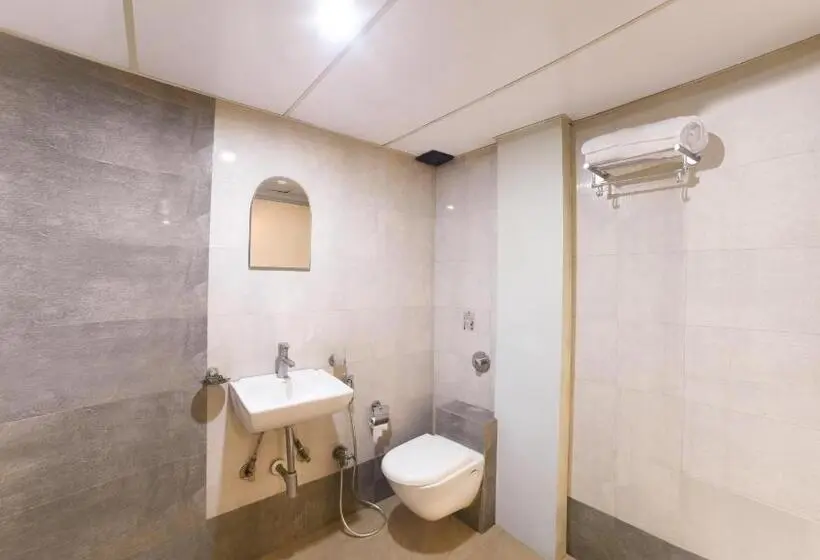 スタンダード４人部屋, Grandeur Near Mumbai International Airport
