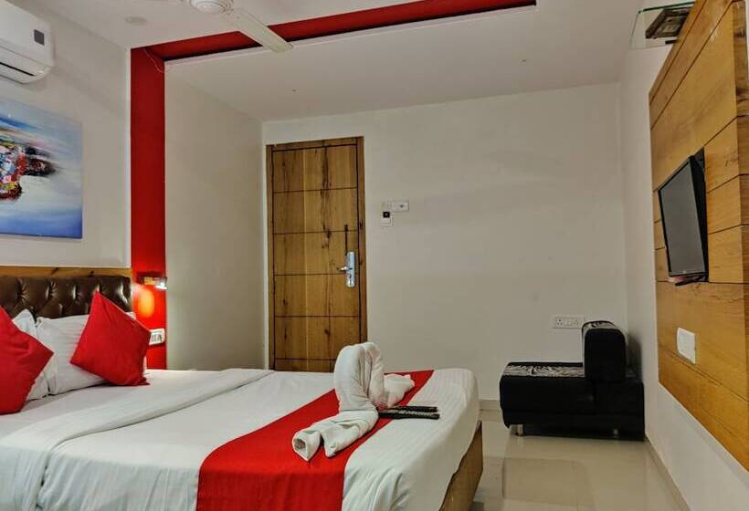 Номер Superior, Grandeur Near Mumbai International Airport