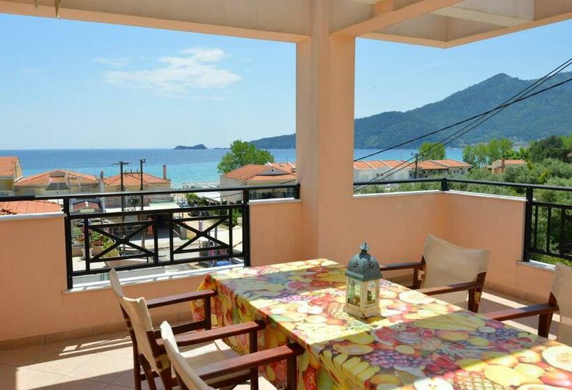 דירת שני חדרים, Liberty