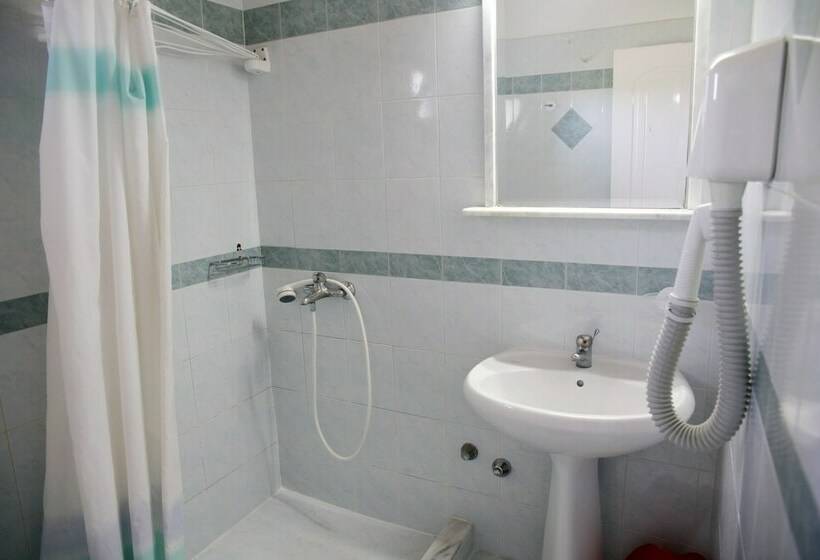 标准工作室, Oula Maisonettes