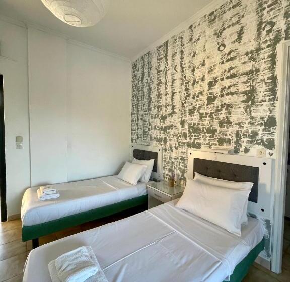 스탠다드 스튜디오, Oula Maisonettes