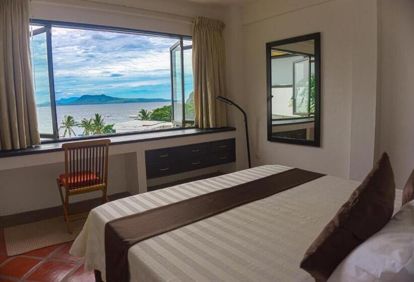 ویلای 2 خوابه, Out Of The Blue Resort