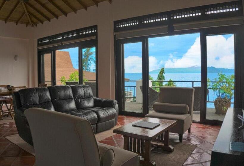 ویلای 2 خوابه, Out Of The Blue Resort