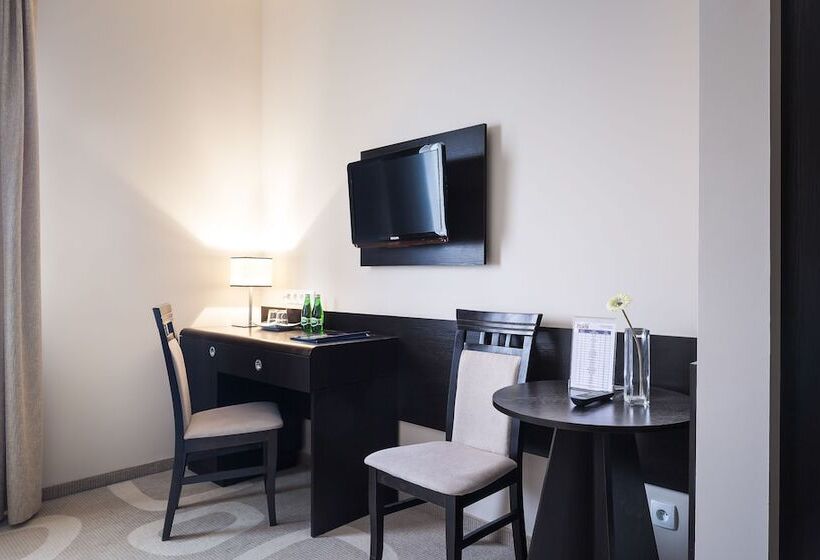 标准三人间, Picaro żarska Wieś Północ A4 Kierunek Niemcy