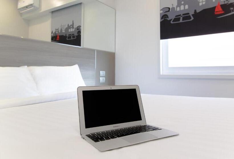 Номер Стандарт, Red Planet Manila Binondo