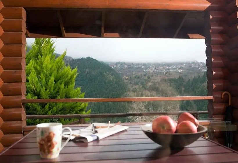 Perhehuone, Xenios Chalets