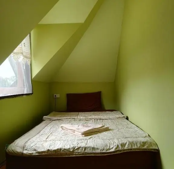 ファミリーステューディオ, Chilling Hill Guesthouse