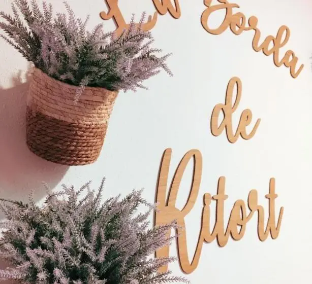 اتاق استاندارد چهار تخته, La Borda De Ritort