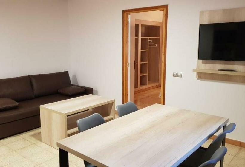 إستوديو قياسى, Hostal La Cabanya